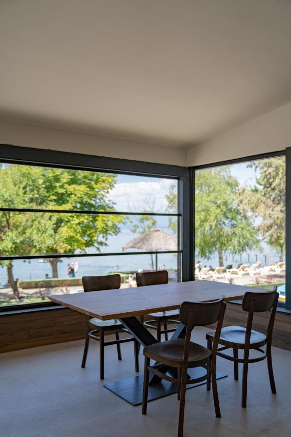 Lago Hotel Lagadin Bagian luar foto