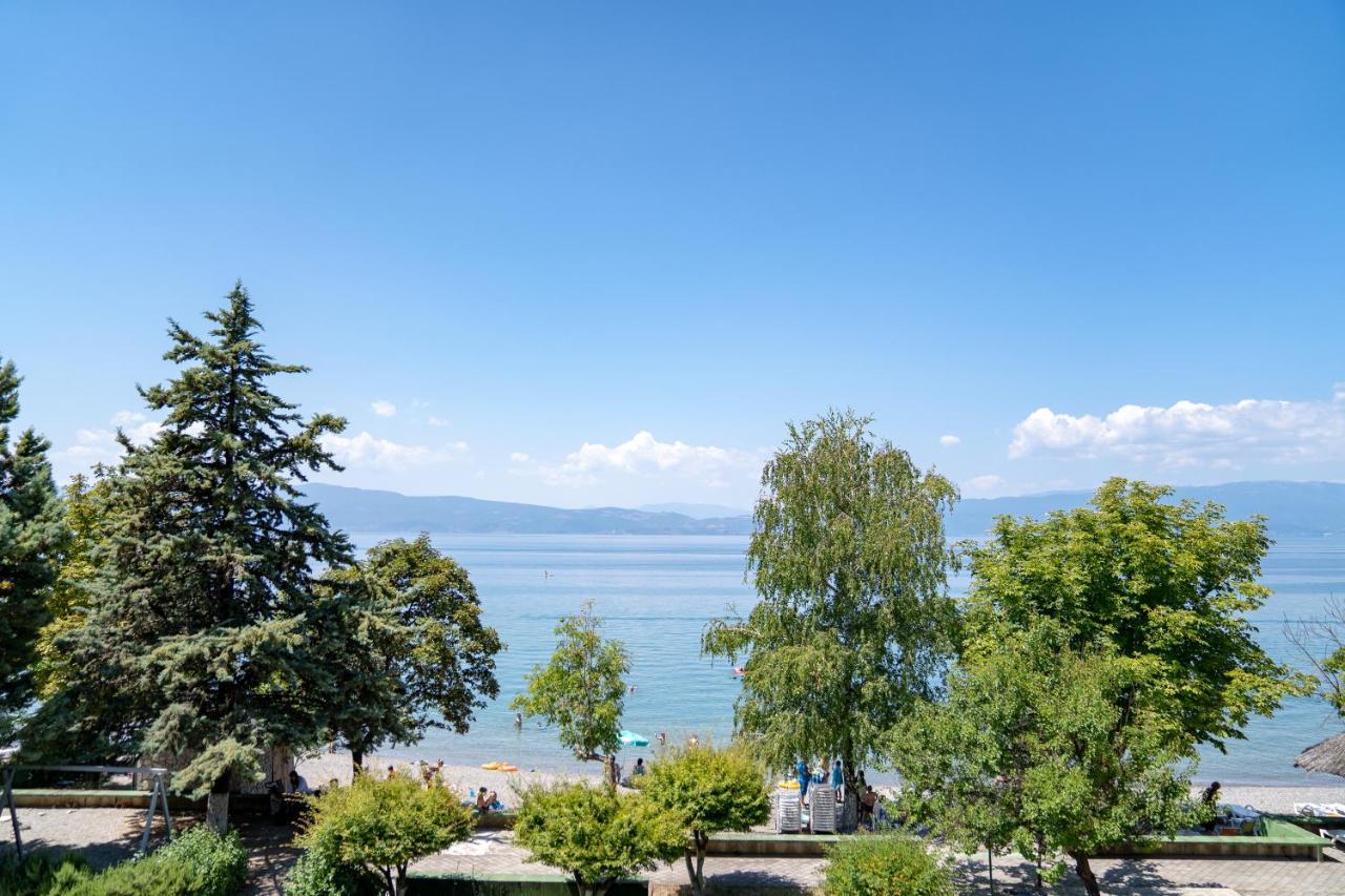 Lago Hotel Lagadin Bagian luar foto